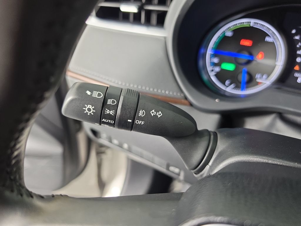 Certified 2023 Toyota Venza XLE AWD/4WD image 19