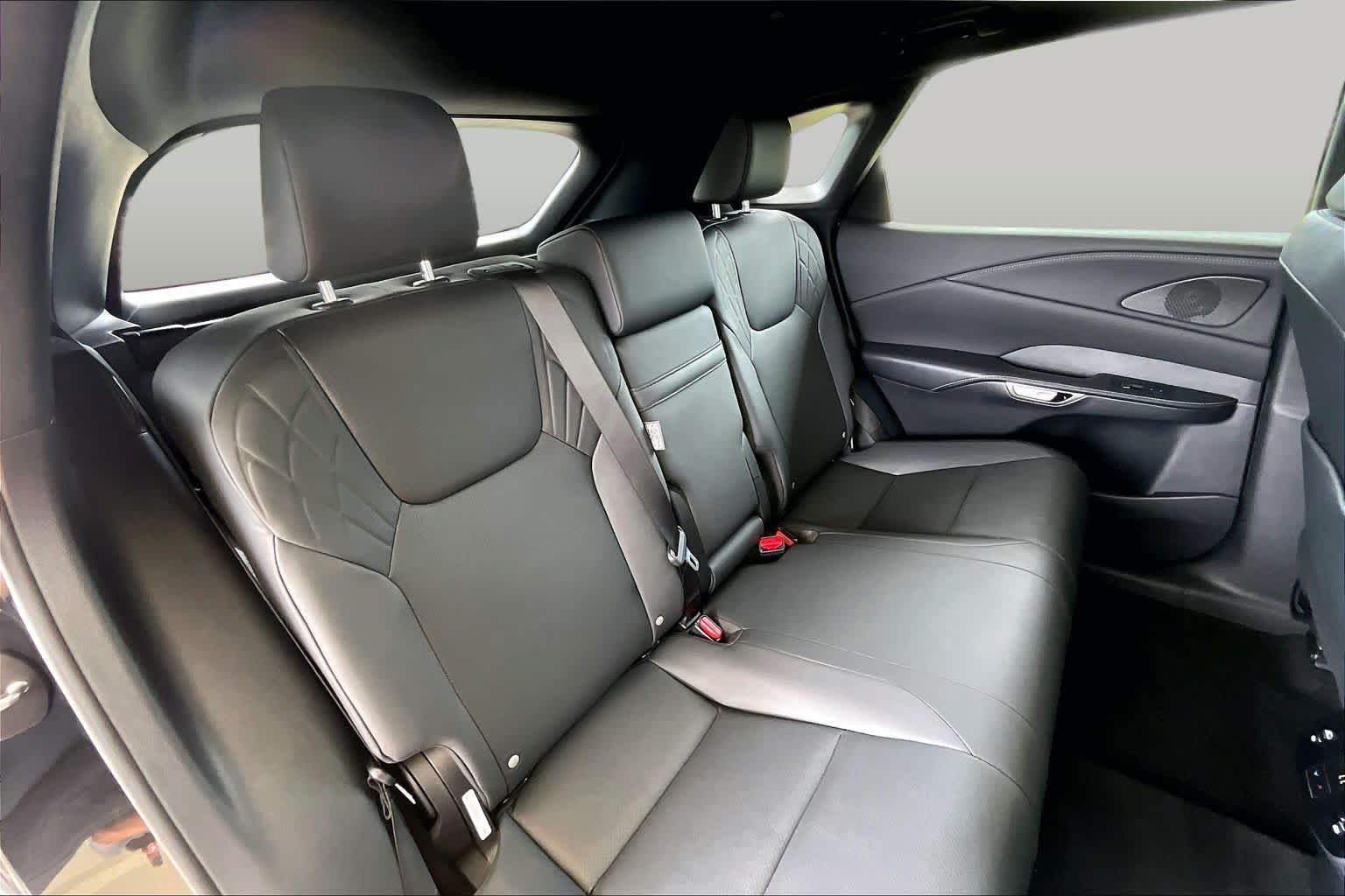 Used 2026 Lexus RX 350 Premium w/ Convenience Package FWD image 17