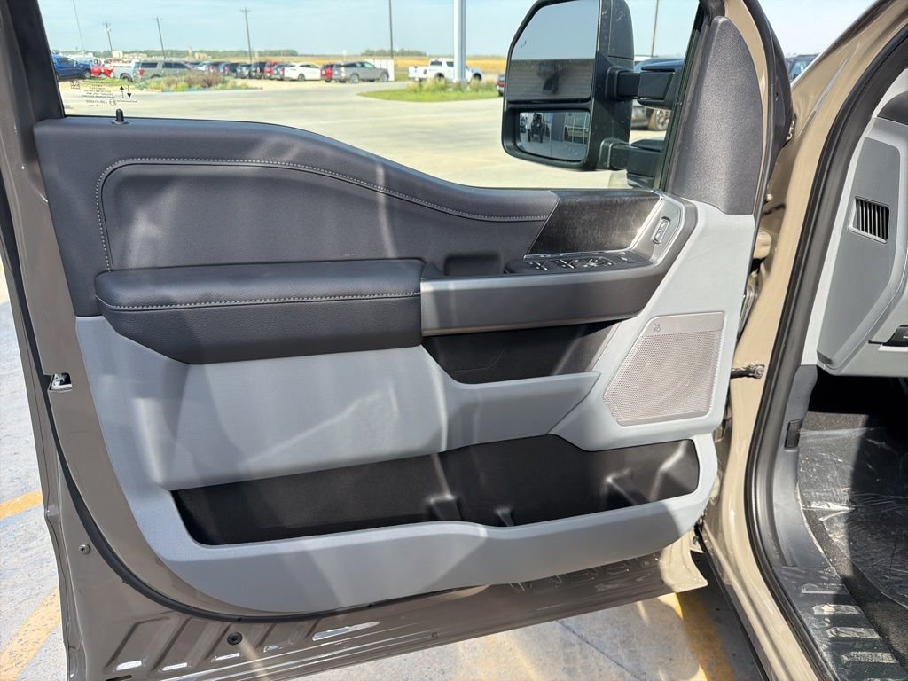 New 2026 Ford F350 XLT w/ XLT Premium Package image 13