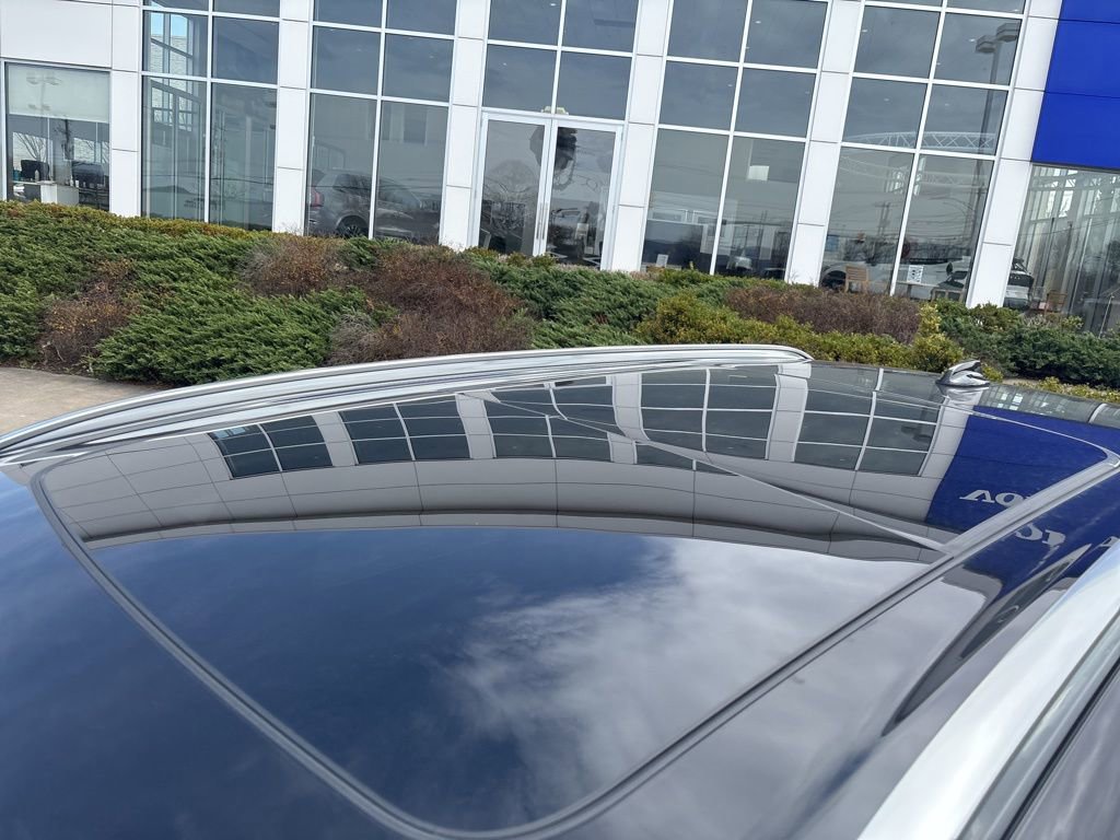 New 2026 Volvo XC90 T8 Ultra w/ Protection Package Premier image 12