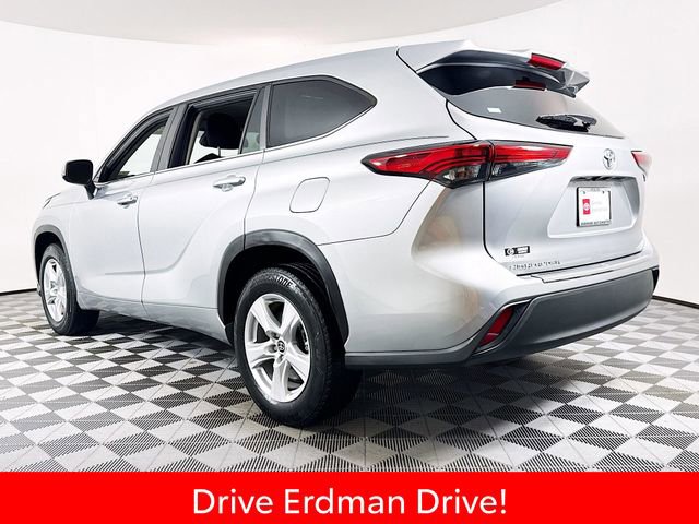 Used 2023 Toyota Highlander L image 21