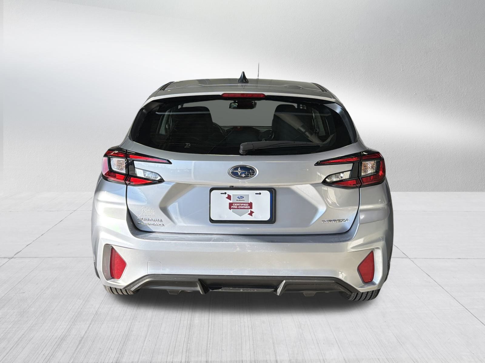 Certified 2025 Subaru Impreza 2.0i image 6
