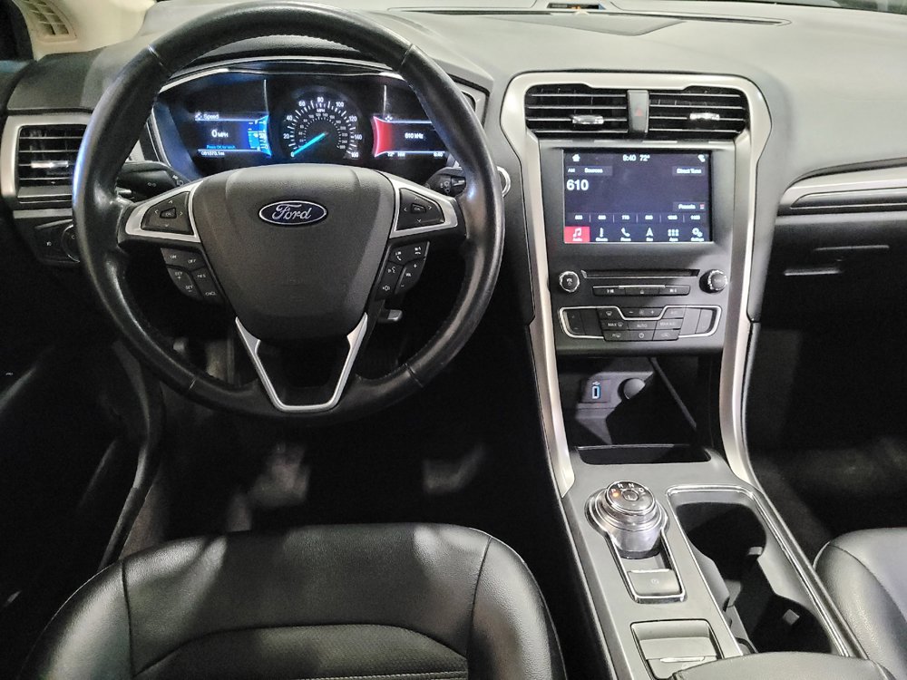 Used 2017 Ford Fusion SE w/ Equipment Group 201A FWD image 22