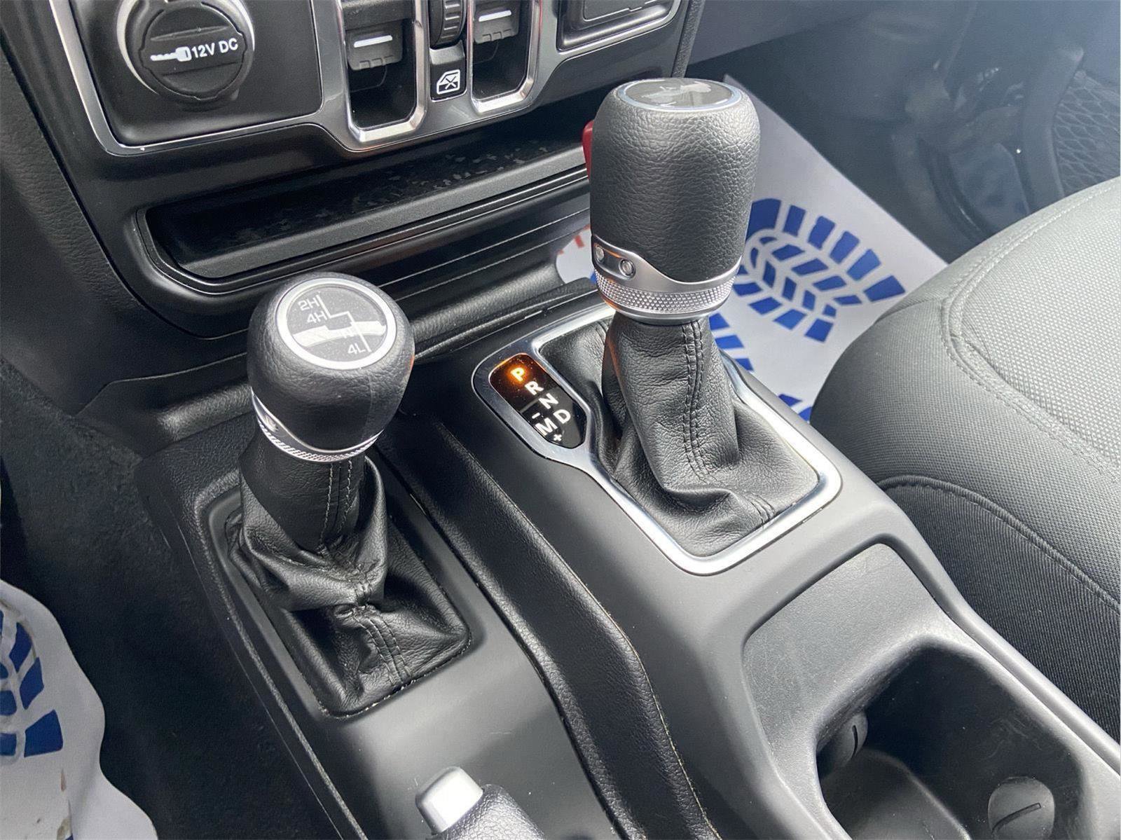 Used 2021 Jeep Wrangler Unlimited Sport image 31