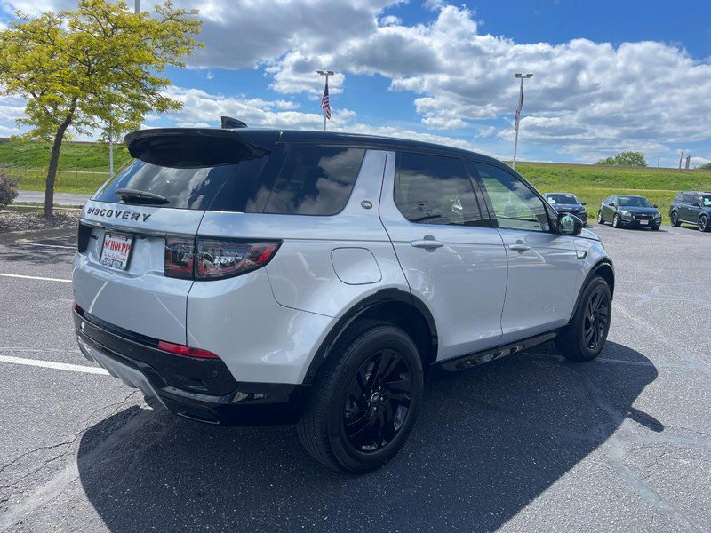 Used 2024 Land Rover Discovery Sport Dynamic SE AWD/4WD image 3