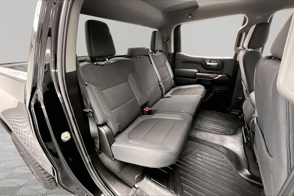 Used 2019 GMC Sierra 1500 SLE w/ X31 Off-Road Package AWD/4WD image 28