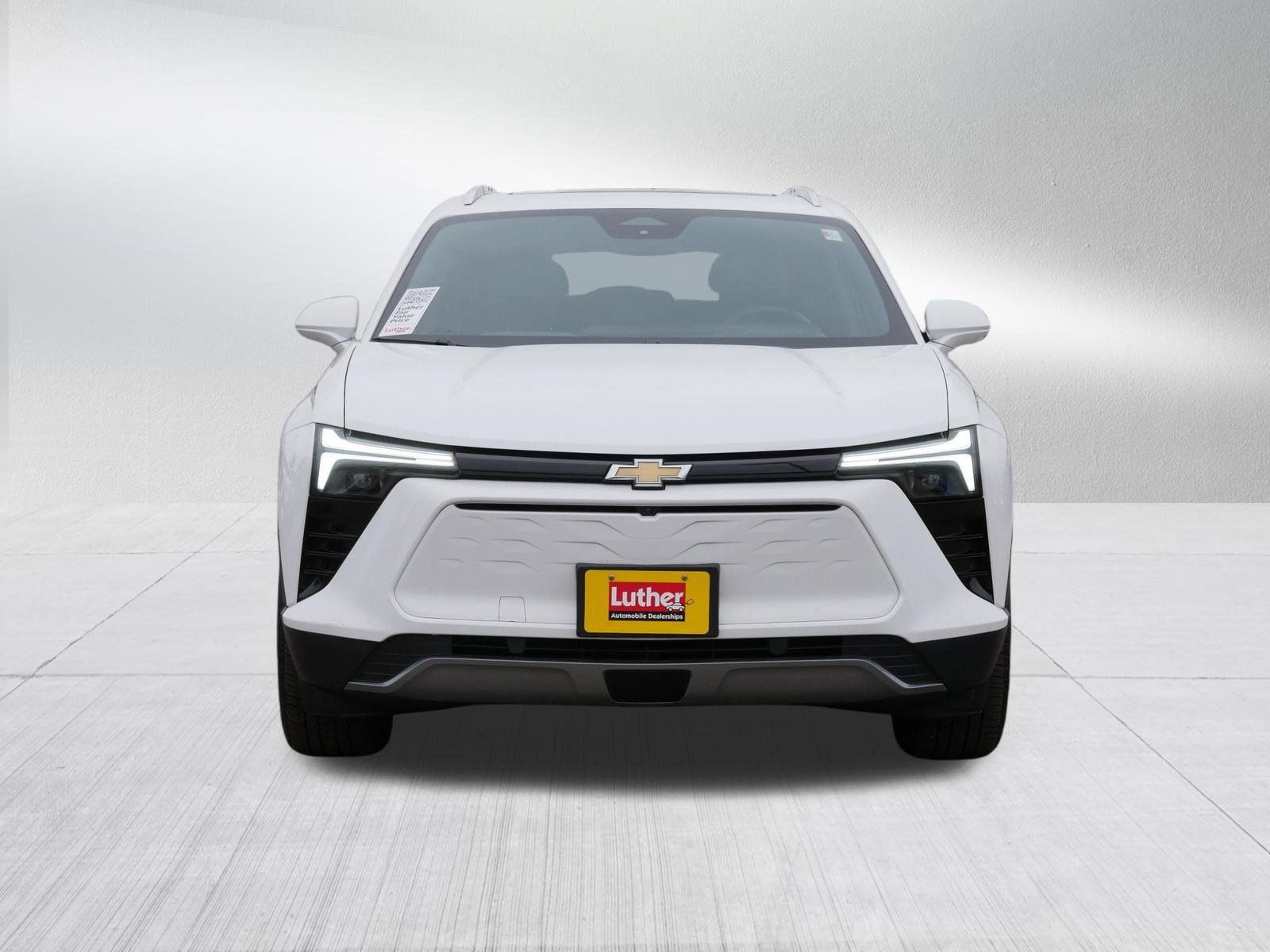 Used 2024 Chevrolet Blazer EV LT image 2
