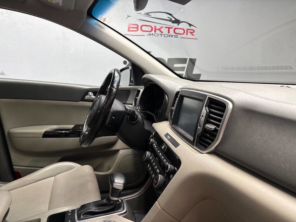 Used 2018 Kia Sportage EX w/ EX Technology Package image 64