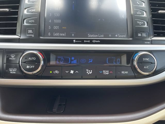 Certified 2018 Toyota Highlander Limited Platinum w/ Carpet Mat Package (TMS) AWD/4WD image 20