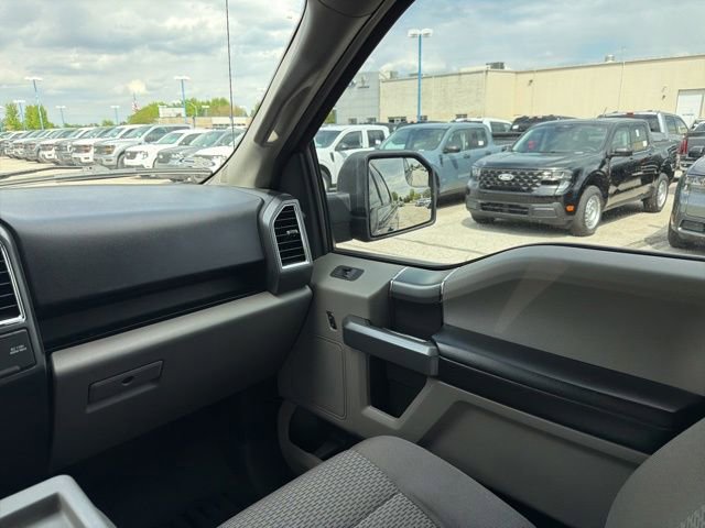 Used 2016 Ford F150 XLT w/ Equipment Group 302A Luxury AWD/4WD image 20
