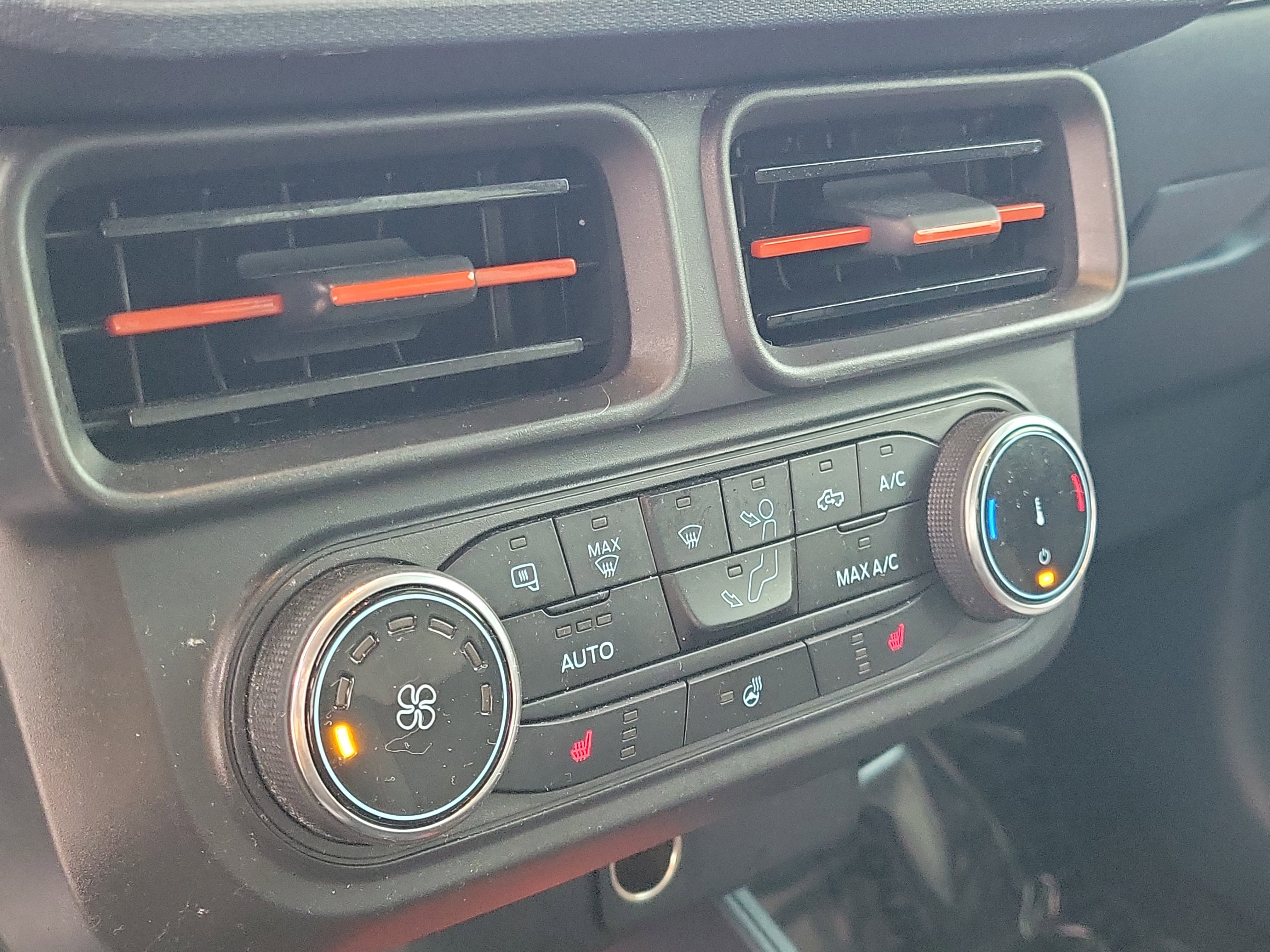 Used 2023 Ford Maverick XLT w/ XLT Luxury Package image 28