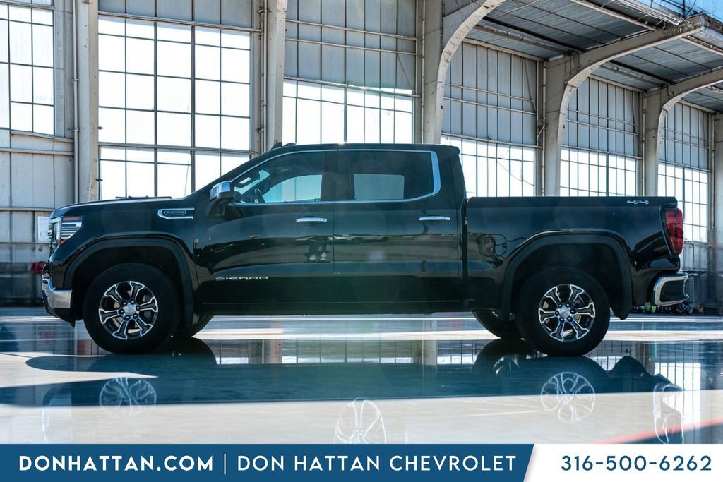 Used 2025 GMC Sierra 1500 SLT AWD/4WD image 2
