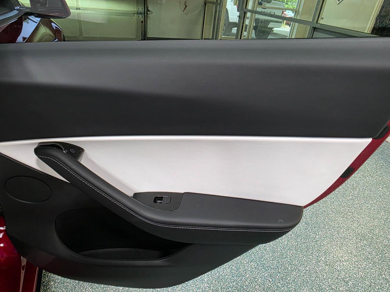Used 2021 Tesla Model Y Long Range AWD/4WD image 24