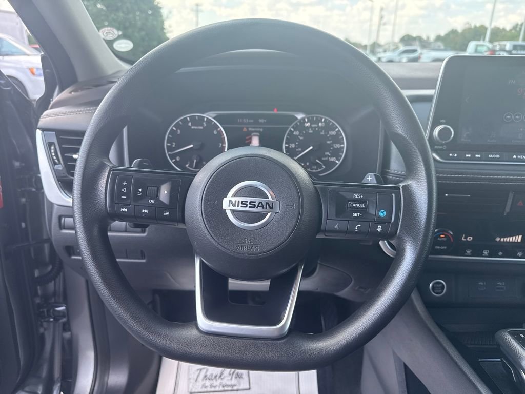 Used 2021 Nissan Rogue SV image 18