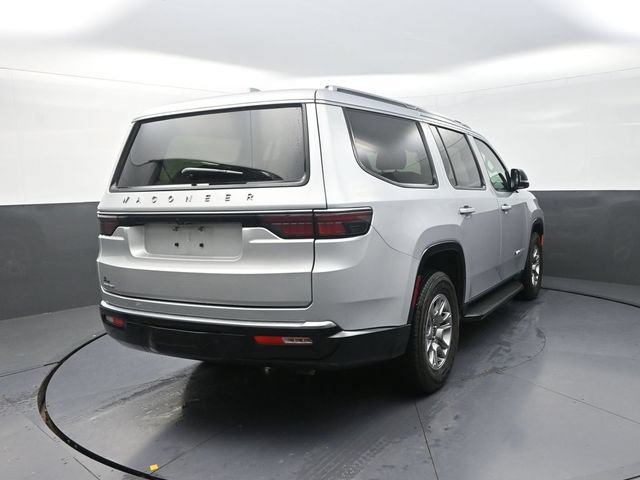 Used 2023 Jeep Wagoneer 4WD w/ Convenience Group I image 9