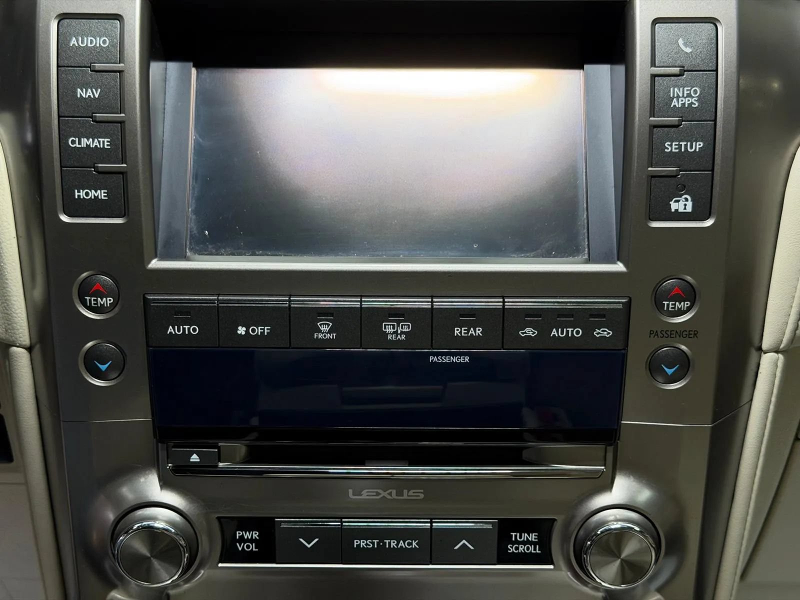 Used 2015 Lexus GX 460 w/ Premium Package AWD/4WD image 39