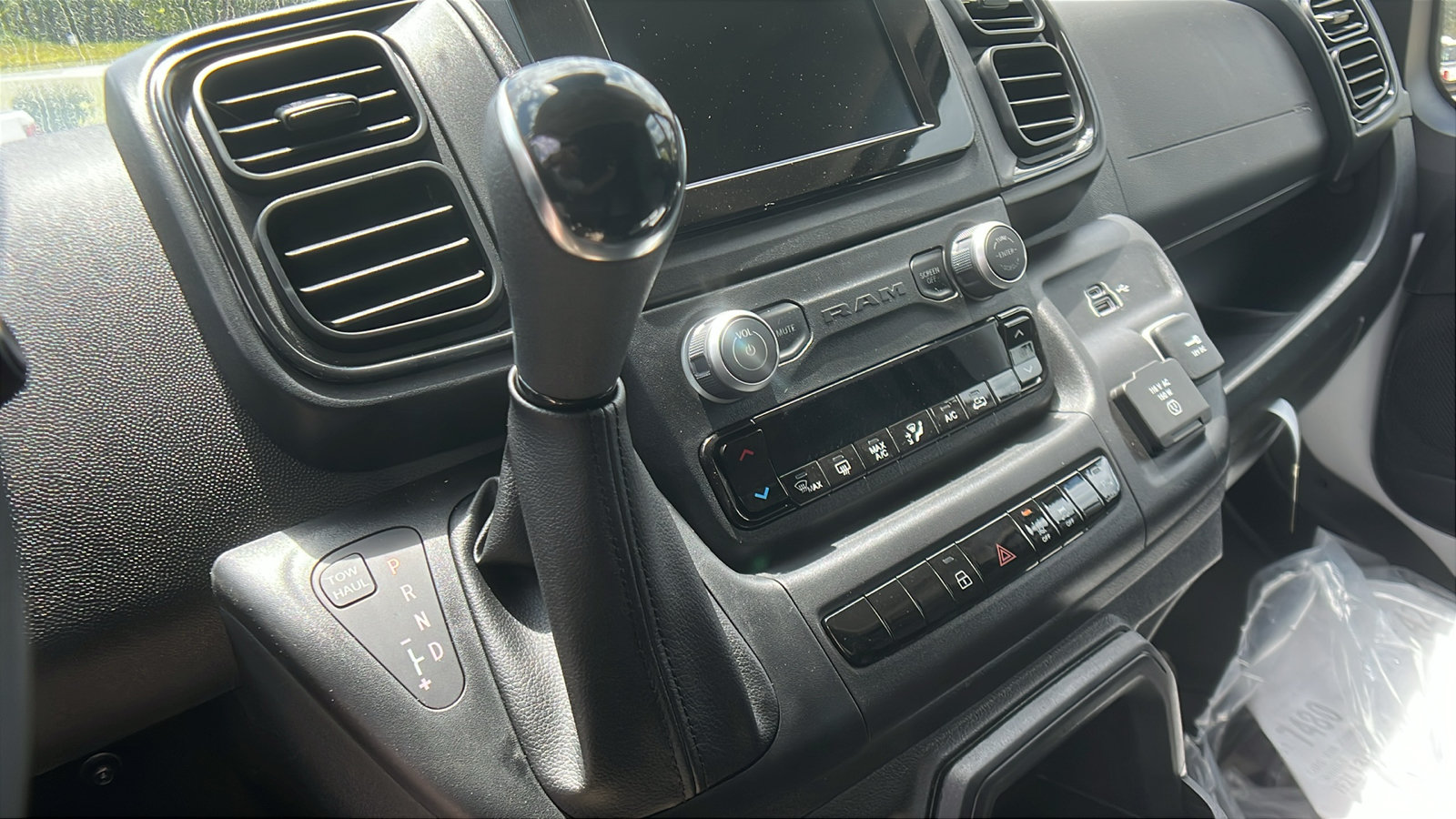 New 2025 RAM ProMaster 2500 w/ Safety Group FWD image 25