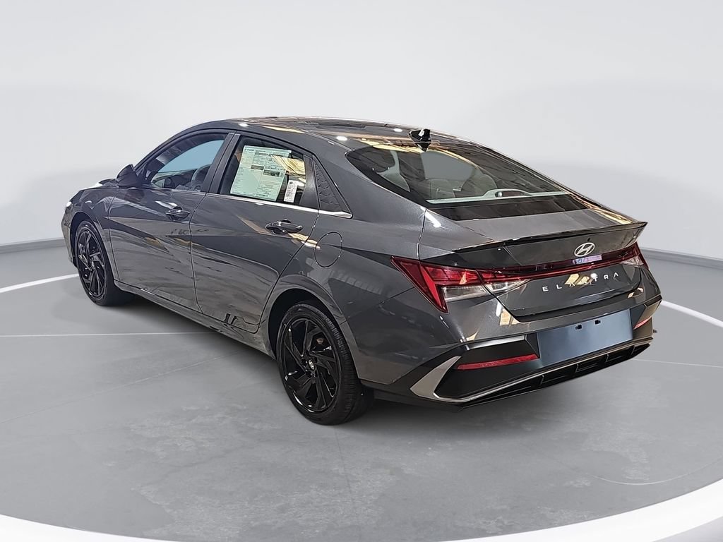New 2026 Hyundai Elantra SEL Sport Premium FWD image 7