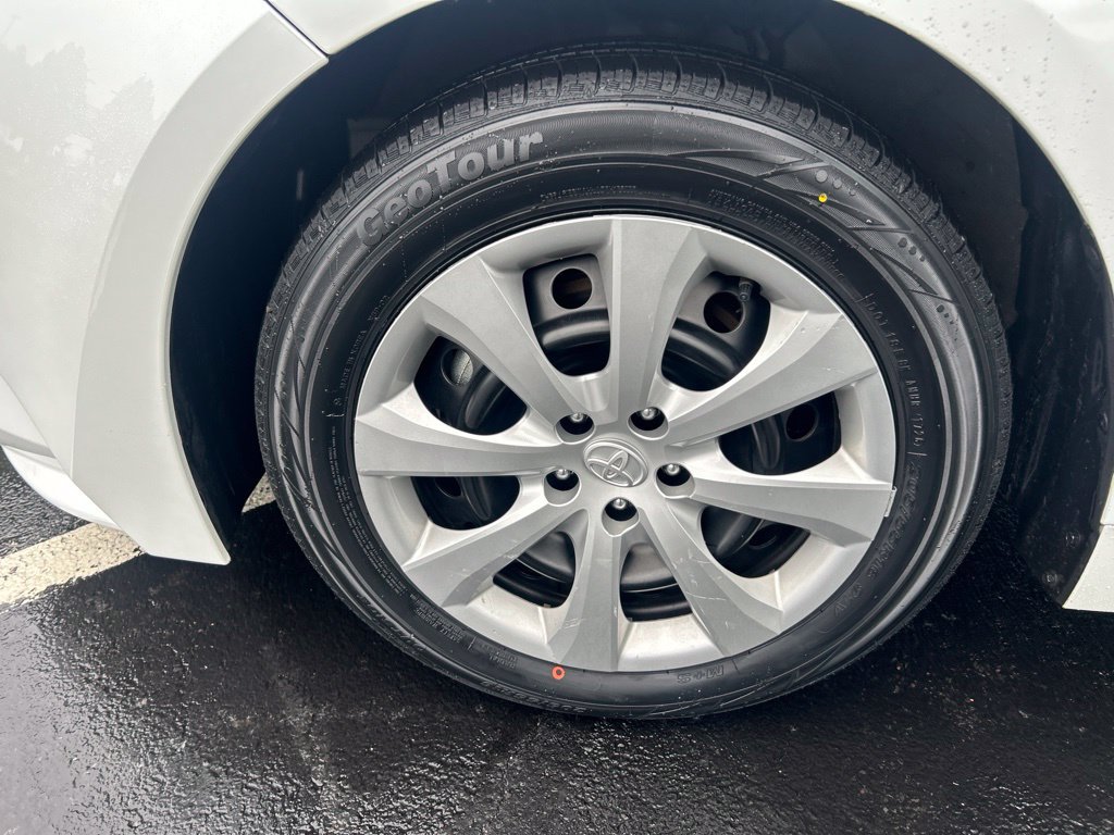 Certified 2025 Toyota Corolla LE FWD image 28
