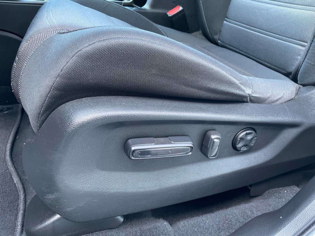 Used 2021 Honda CR-V EX image 12