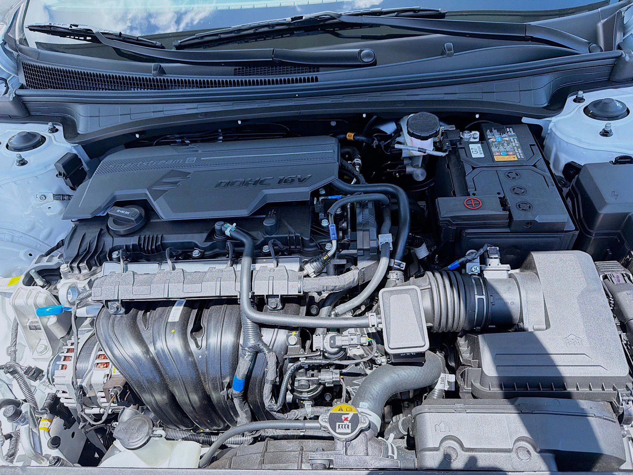New 2026 Hyundai Elantra SE FWD image 22