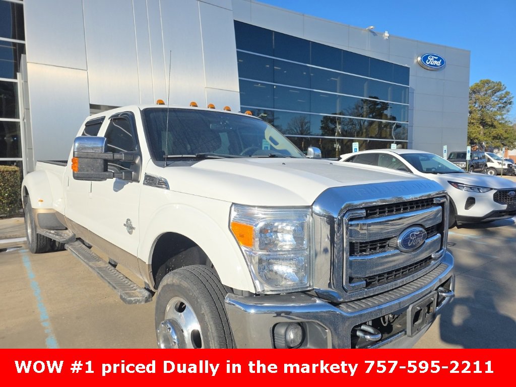 Used 2011 Ford F350 Lariat w/ Lariat Interior Pkg image 2