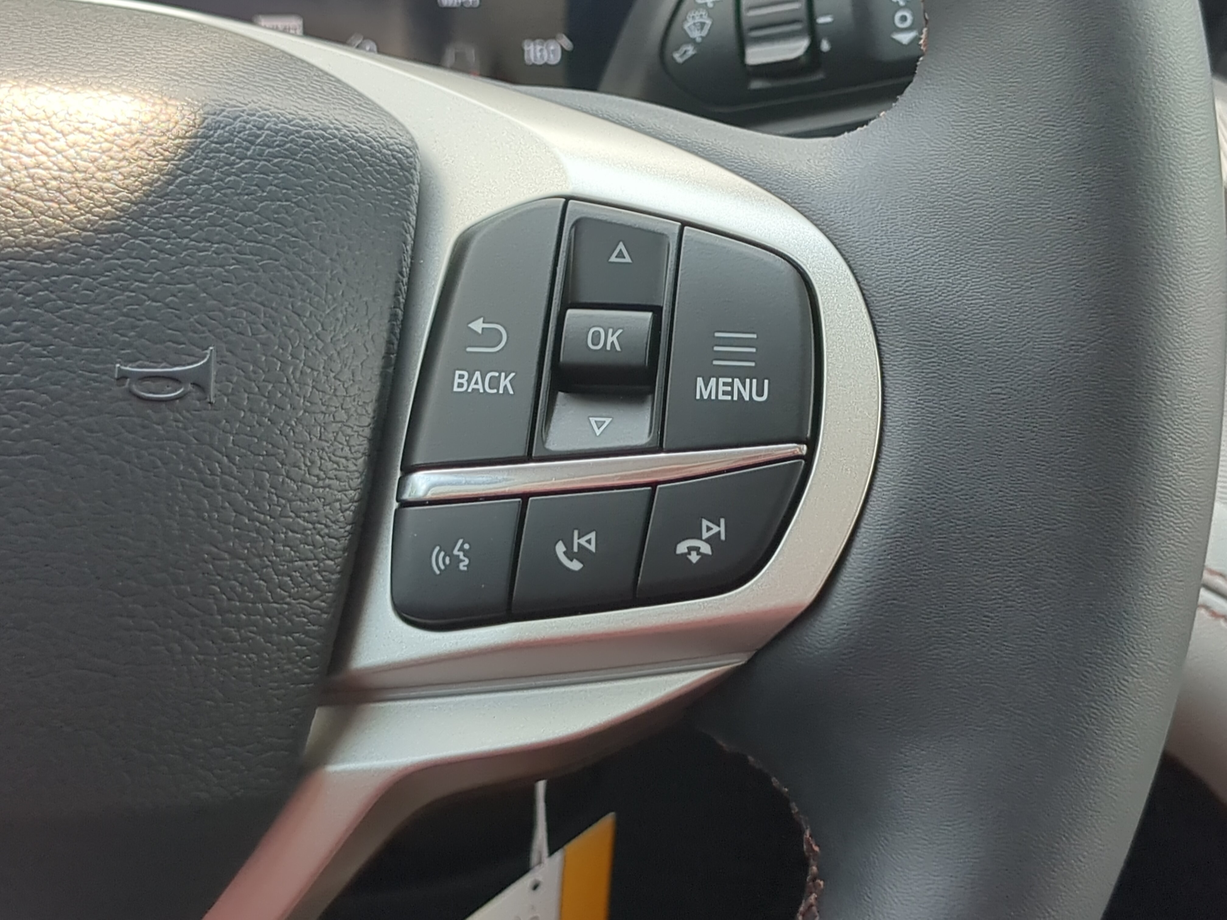 New 2026 Ford Explorer Active w/ Active Comfort Package AWD/4WD image 25