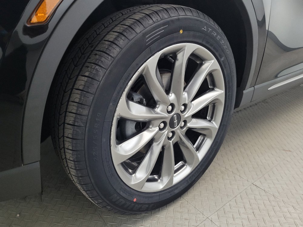 Used 2022 Lincoln Corsair AWD w/ Premium Package image 31