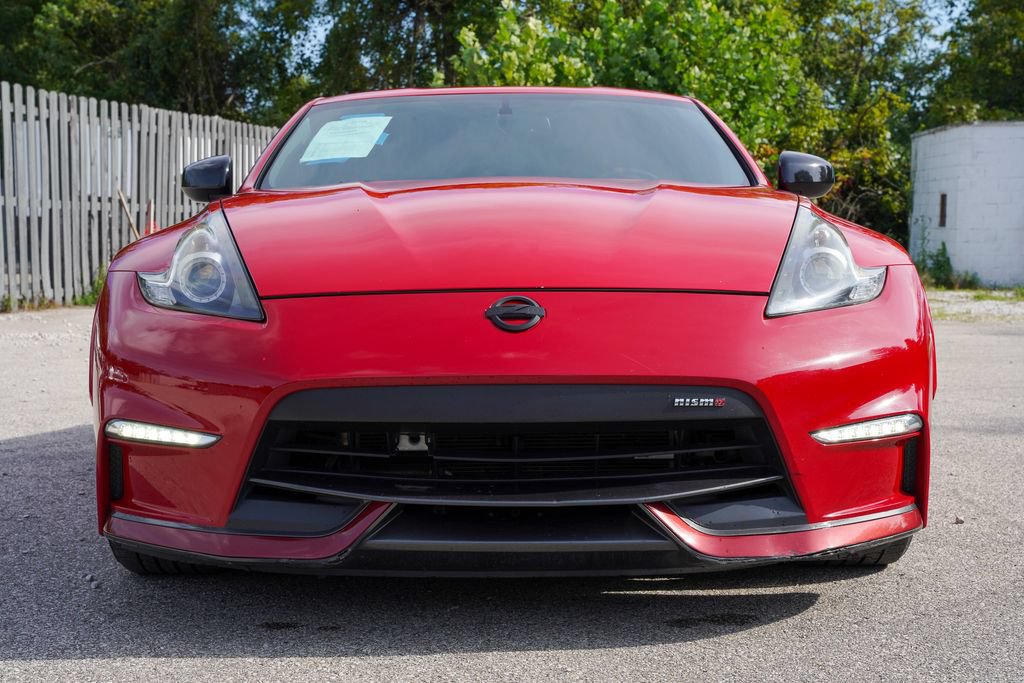 Used 2017 Nissan 370Z NISMO RWD image 11