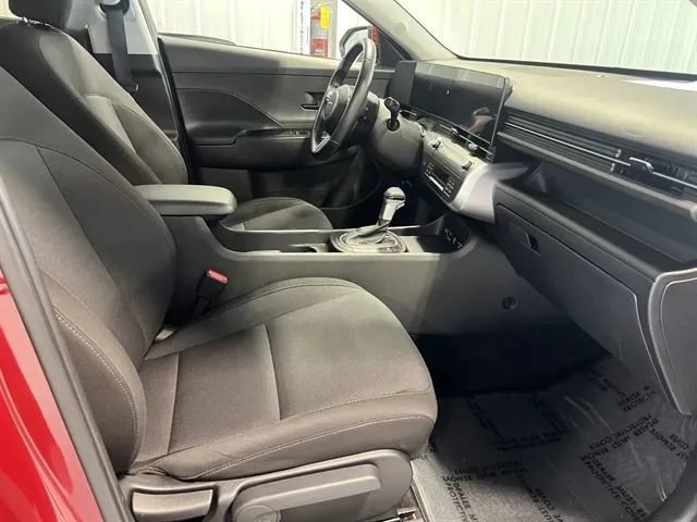 Used 2025 Hyundai Kona SEL AWD/4WD image 24