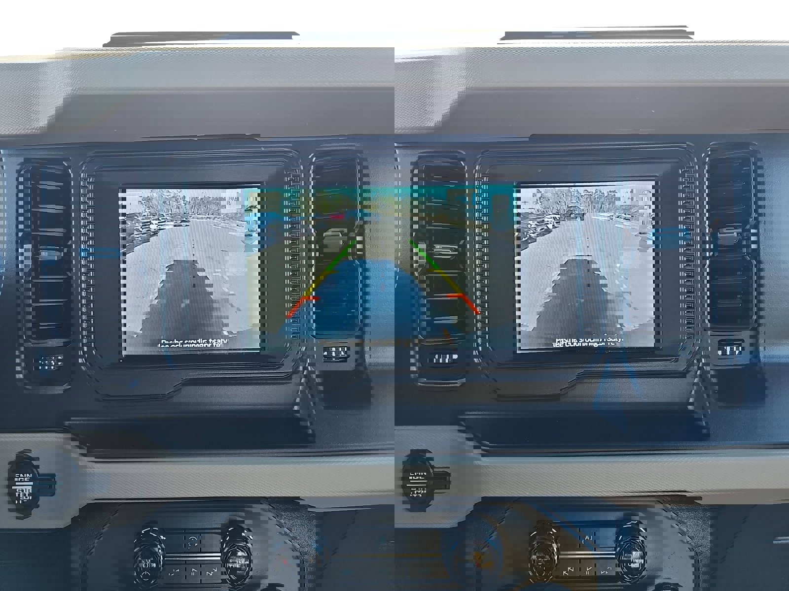 Used 2023 Ford Bronco Wildtrak image 25