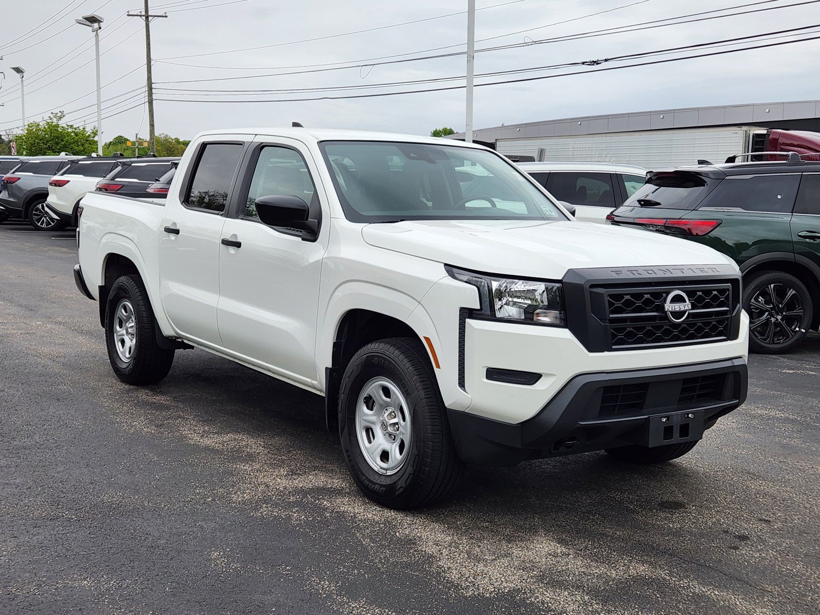 Used 2024 Nissan Frontier S AWD/4WD image 2