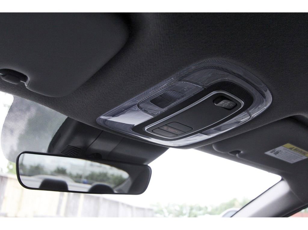 Certified 2025 Hyundai Elantra Sport image 24