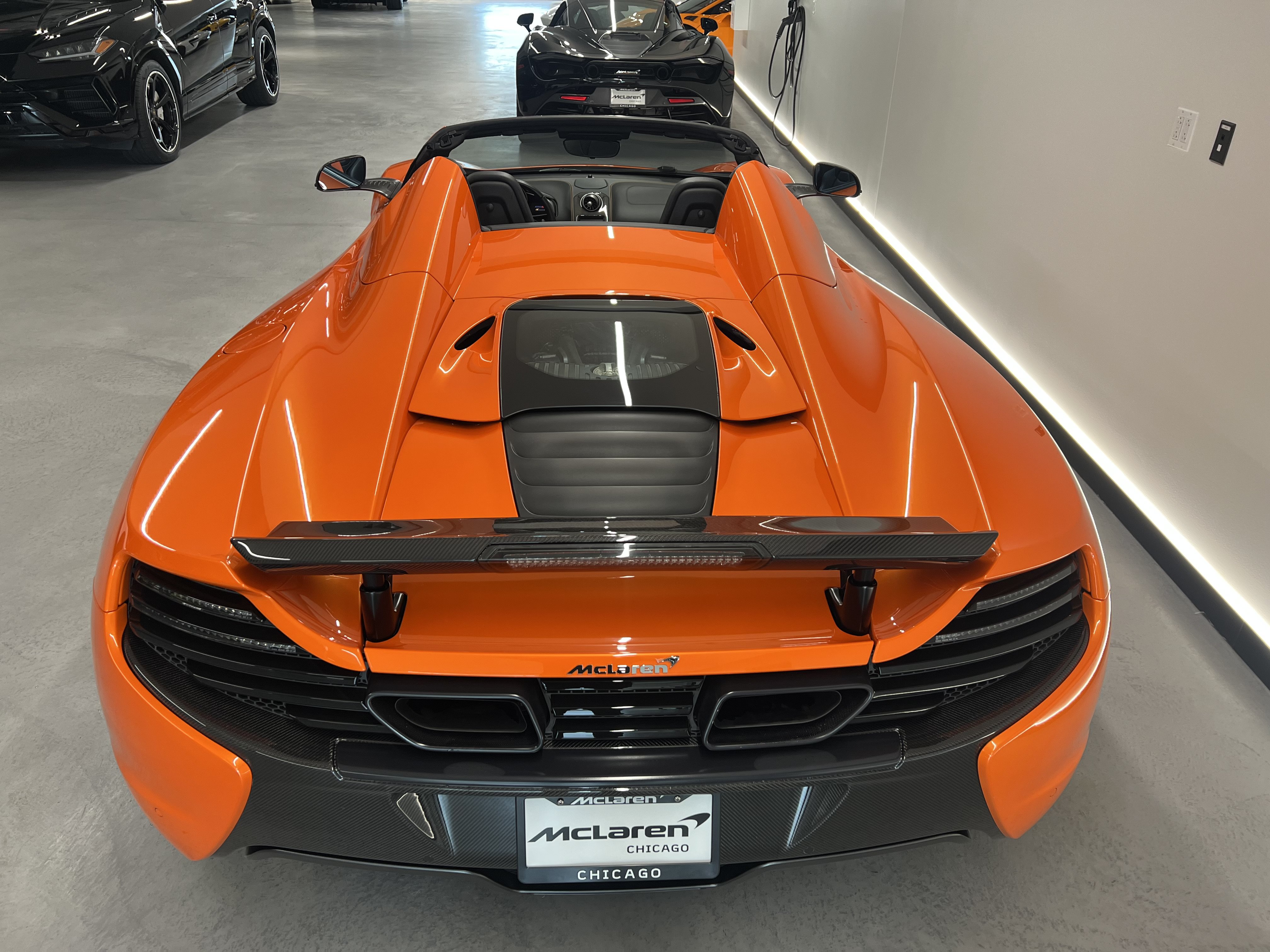 Used 2015 McLaren 650S Spider RWD image 19
