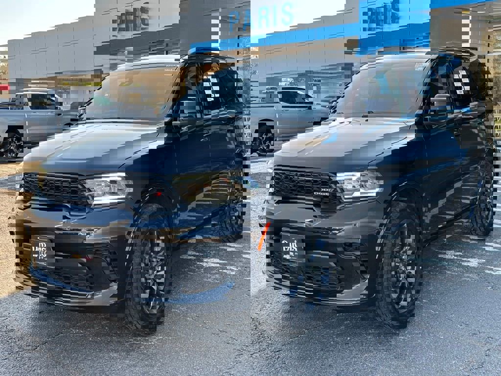 Used 2023 Dodge Durango GT image 3