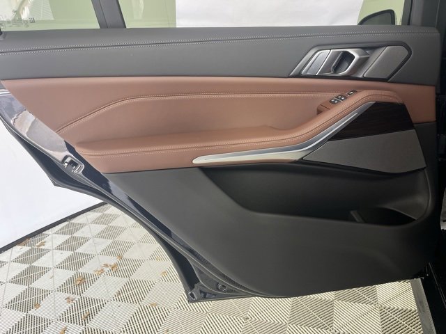 New 2026 BMW X7 xDrive40i w/ Executive Package image 21