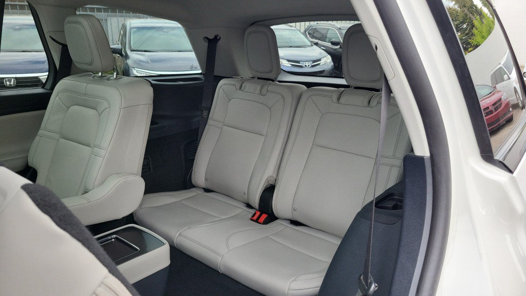 Used 2025 Lincoln Aviator Reserve w/ Jet Appearance Package AWD/4WD image 23