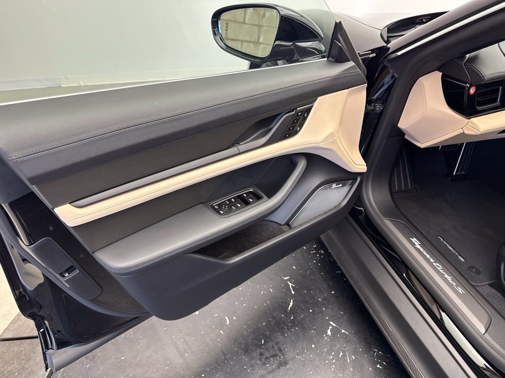 New 2026 Porsche Taycan Turbo AWD/4WD image 4