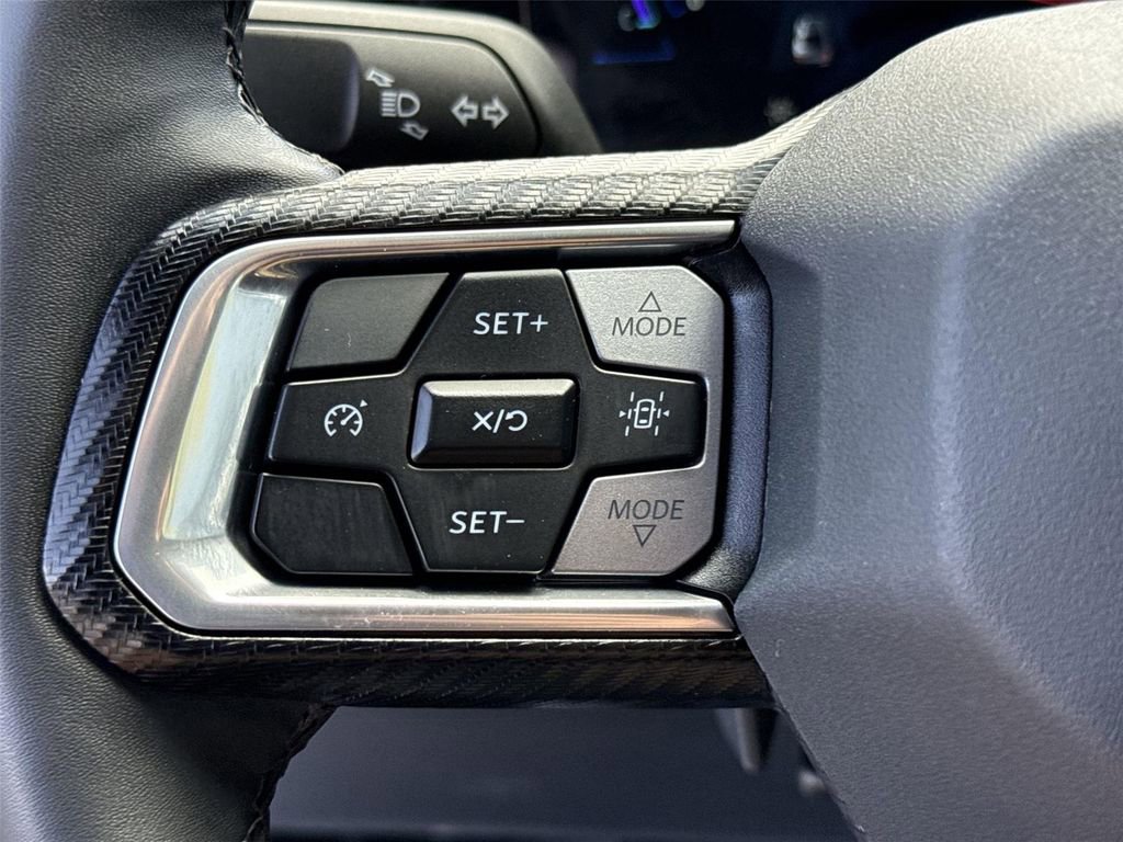 Used 2025 Ford Mustang Coupe RWD image 32