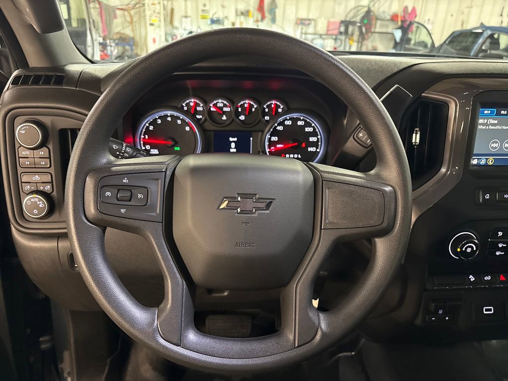 Used 2019 Chevrolet Silverado 1500 Custom Trail Boss AWD/4WD image 20