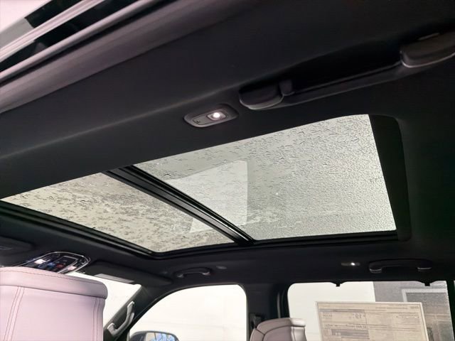 New 2026 Jeep Grand Wagoneer Summit w/ Rear Seat Video Group I image 37