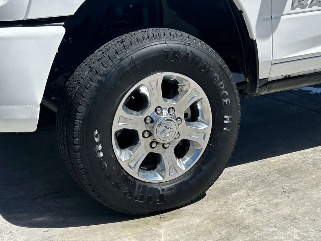 Used 2025 RAM 2500 Laramie AWD/4WD image 4