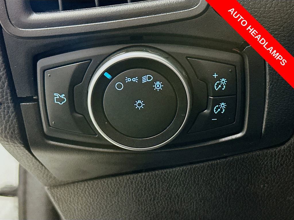 Used 2018 Ford Focus SE image 11