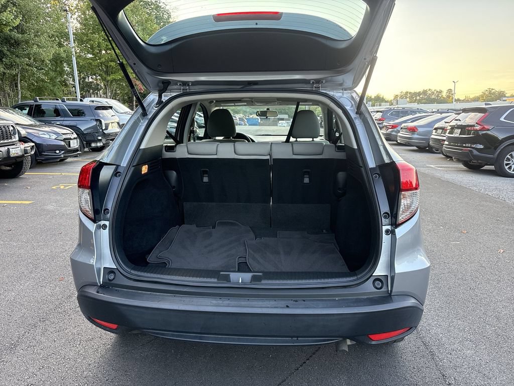 Used 2022 Honda HR-V LX image 20