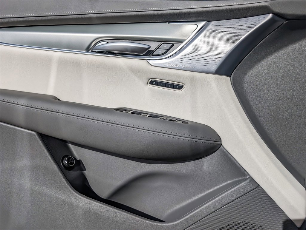 New 2026 Cadillac XT5 Premium Luxury image 12