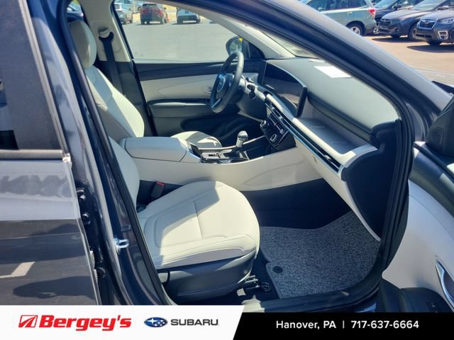 Used 2025 Hyundai Tucson SEL AWD/4WD image 17