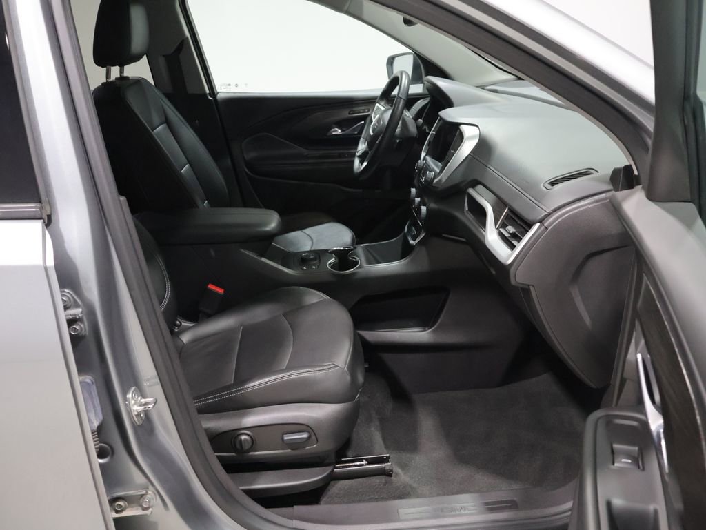 Used 2024 GMC Terrain SLT AWD/4WD image 22