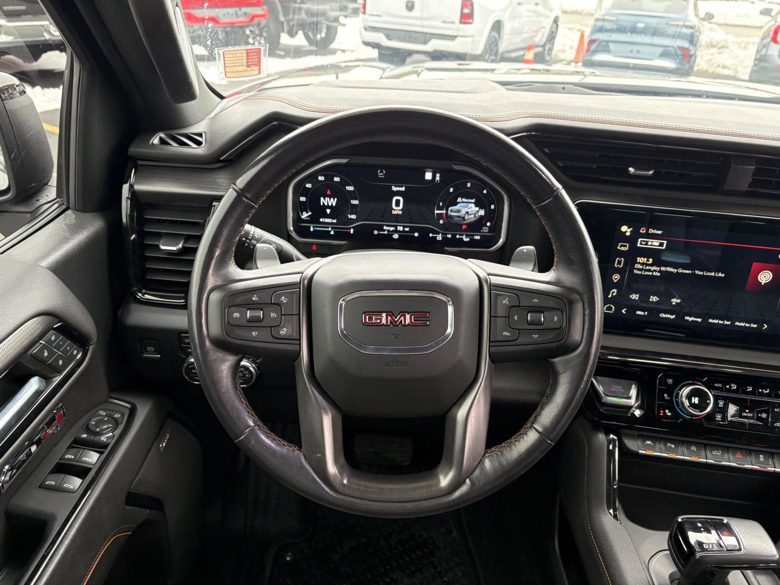 Used 2022 GMC Sierra 1500 AT4 w/ AT4 Premium Package image 9