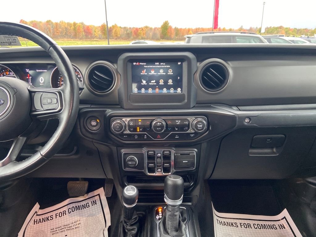 Used 2022 Jeep Gladiator Willys image 23