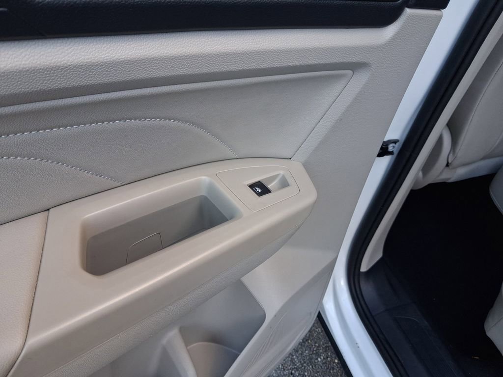 Used 2022 Volkswagen Atlas SE w/ Black Wheel Package image 13